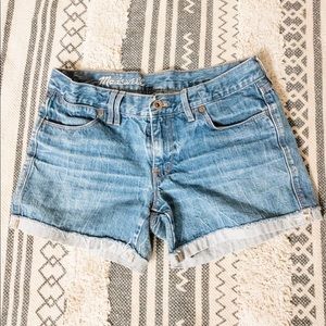 Madewell denim shorts size 27, midrise